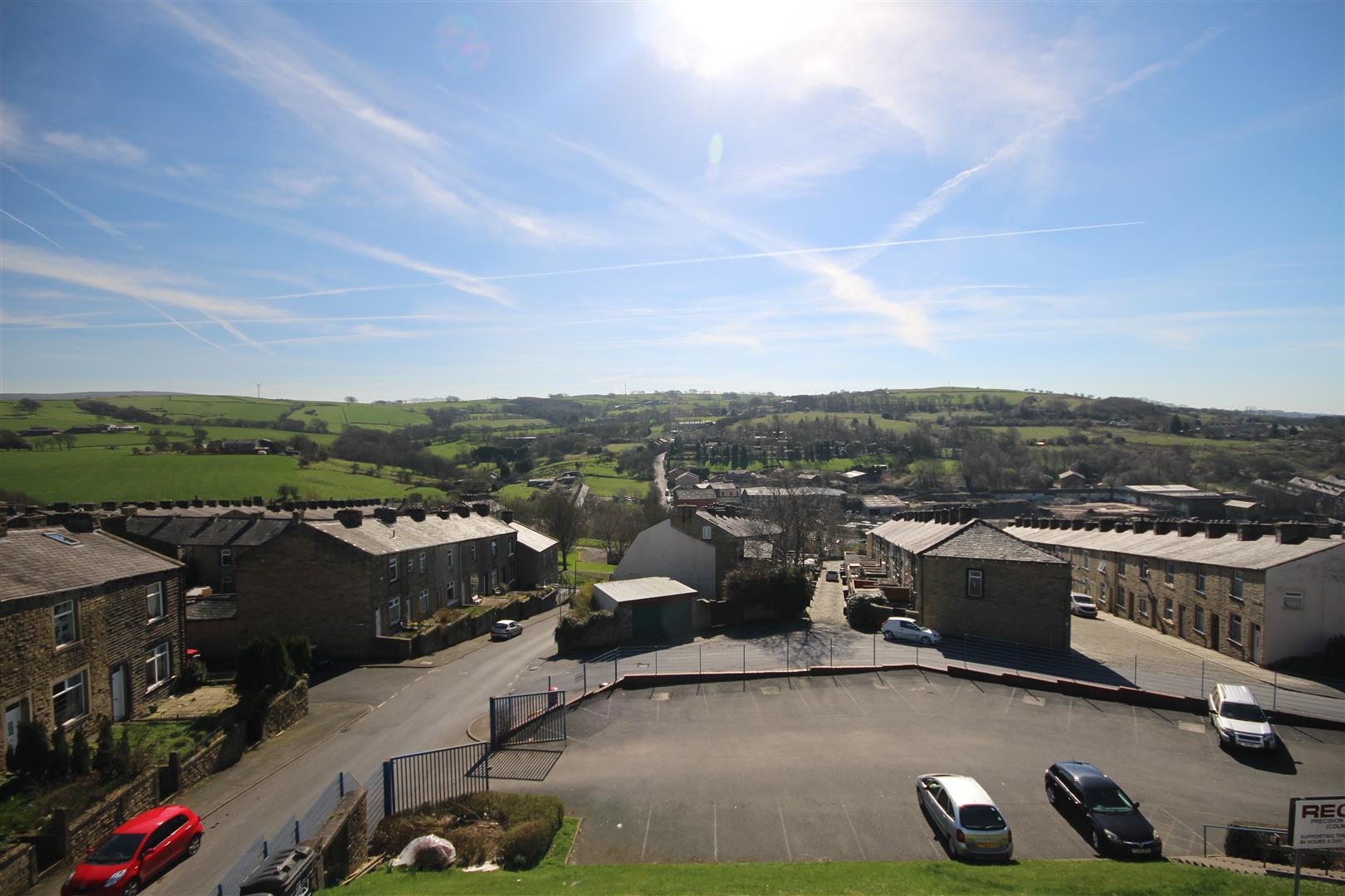 2 bedroom apartment SSTC in Colne - IMG_9537.JPG